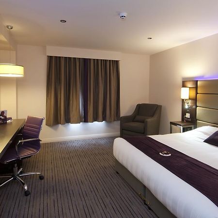 Premier Inn Falkirk - Larbert Екстериор снимка
